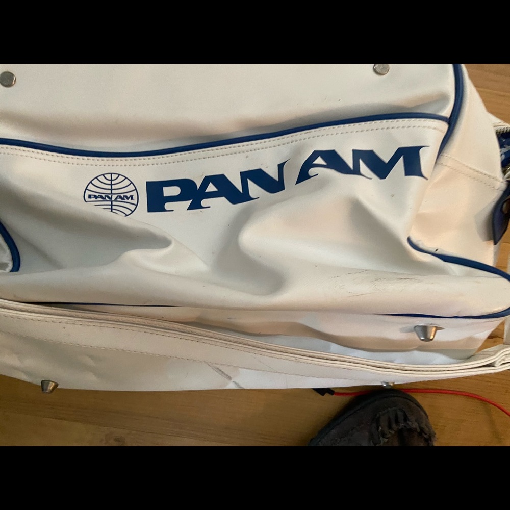 Certified Pan Am shoulder travel bag circa 2007